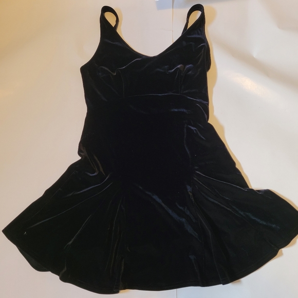 Vintage victorias secret velvet black slip - Picture 1 of 4